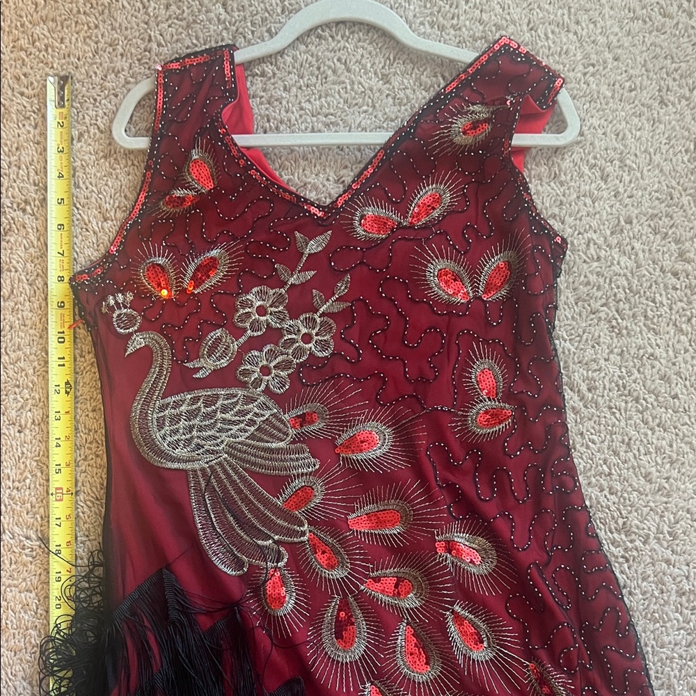 Elegant Red and Black Peacock flapper Dress - Picture 8 of 9